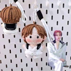 Doyoung White