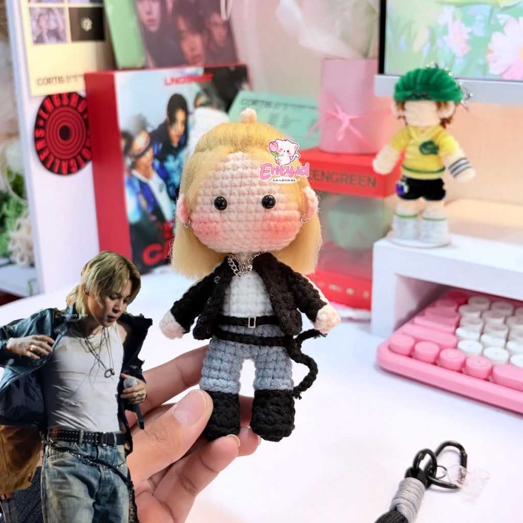 Jimin Blonde Full Body