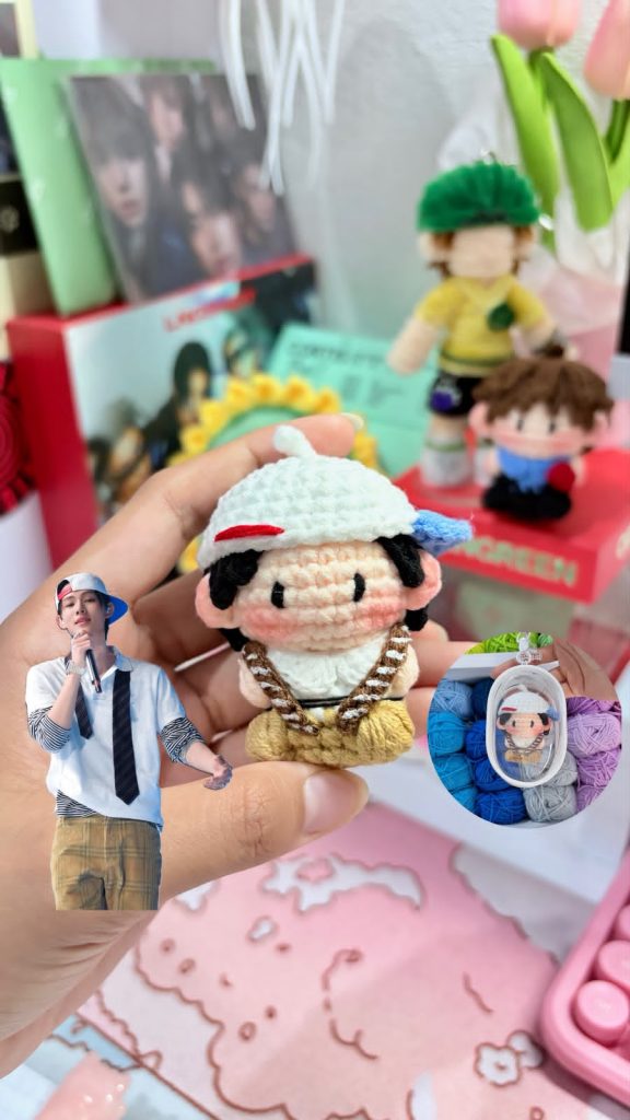 Baby Eom (Crochet + Pouch)